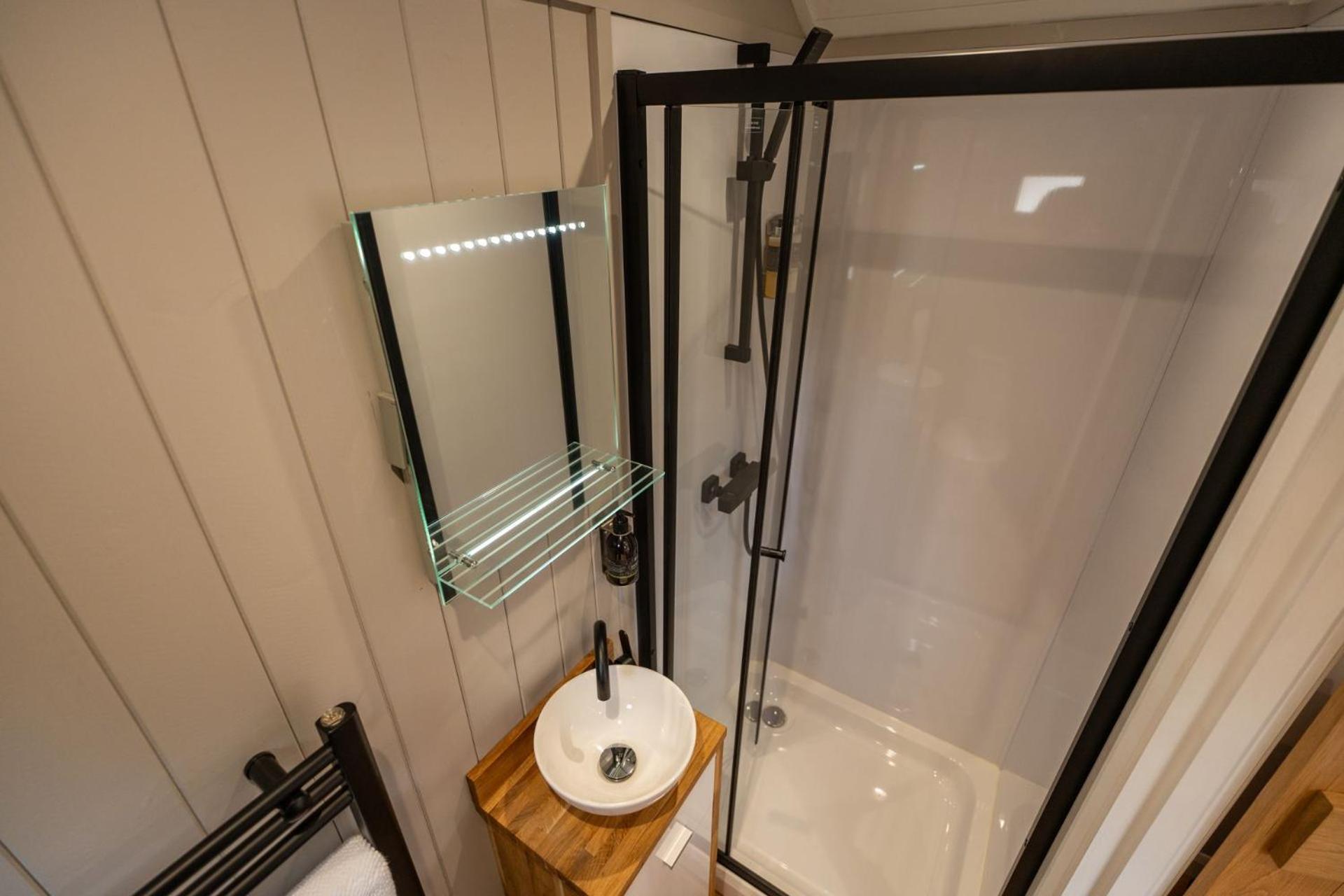 Driftwood & Hot Tub Villa Fort William Bagian luar foto